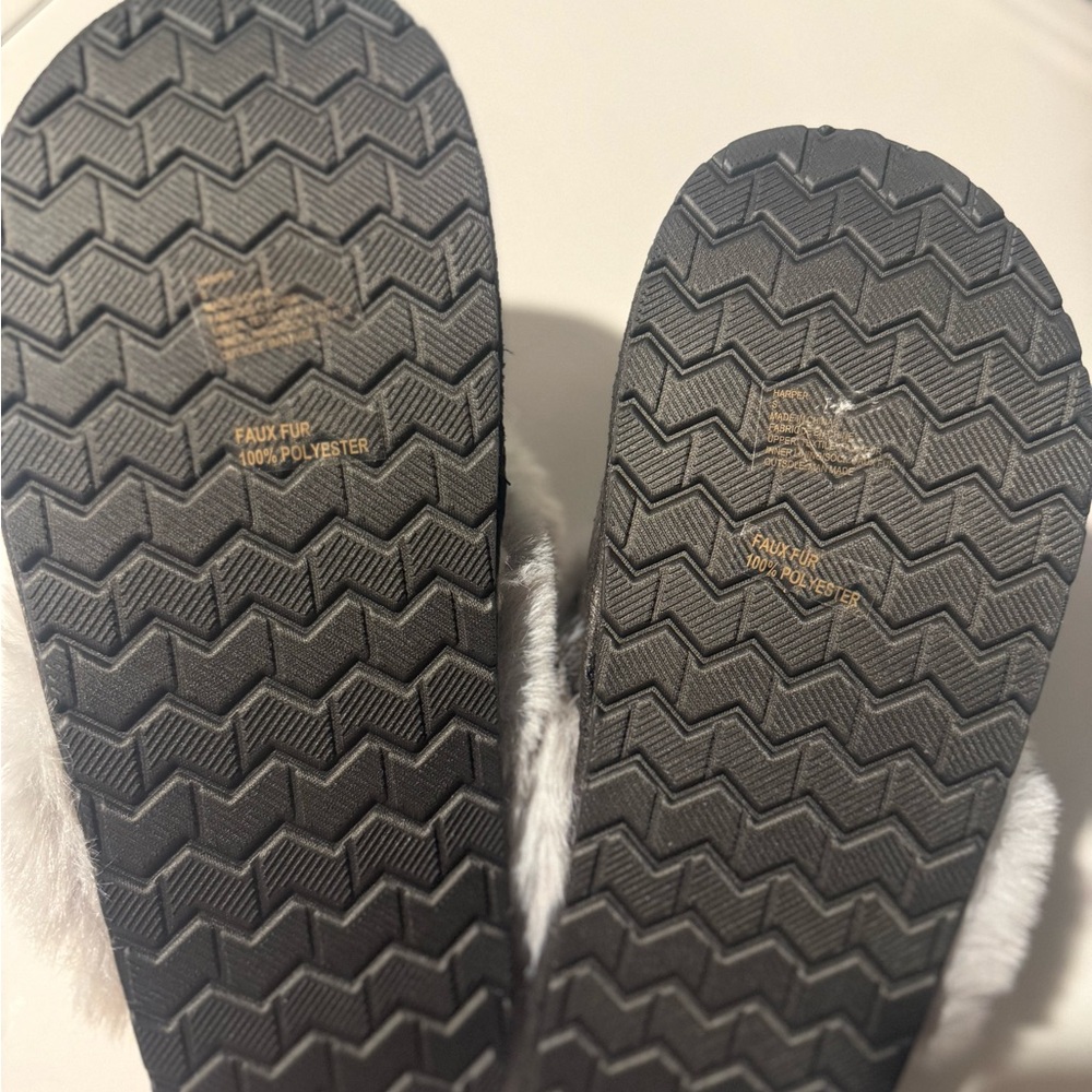 JustFab Harper Slippers - Picture 3 of 4